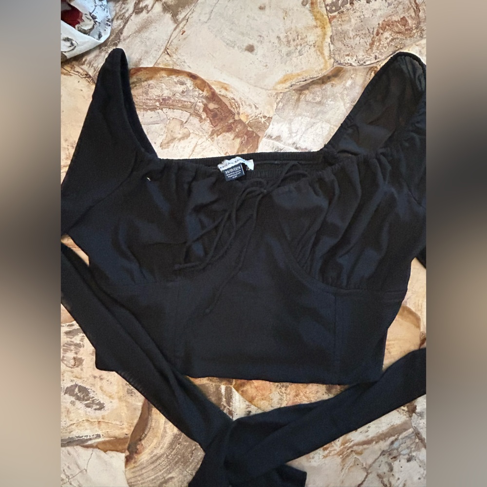 American Eagle Outfitters Black Crop Top